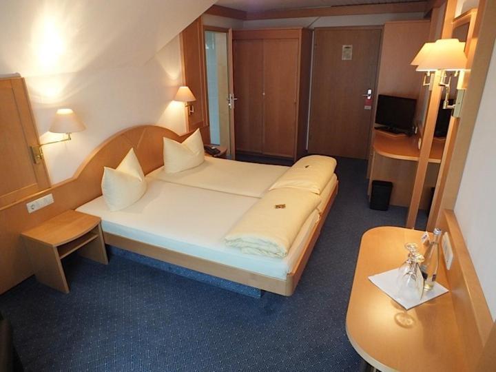 Achkarrer Krone Hotel Achkarren Eksteriør billede